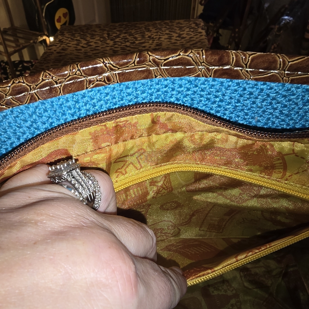 💙 Samantha Brown Stylish Blue and Brown Women's Bag Large - Picture 14 of 14